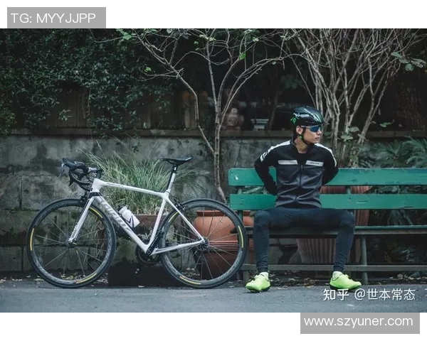 球星专属足球袜套设计与功能解析提升运动表现与舒适度 球星专属足球袜套设计与功能解析提升运动表现与舒适度